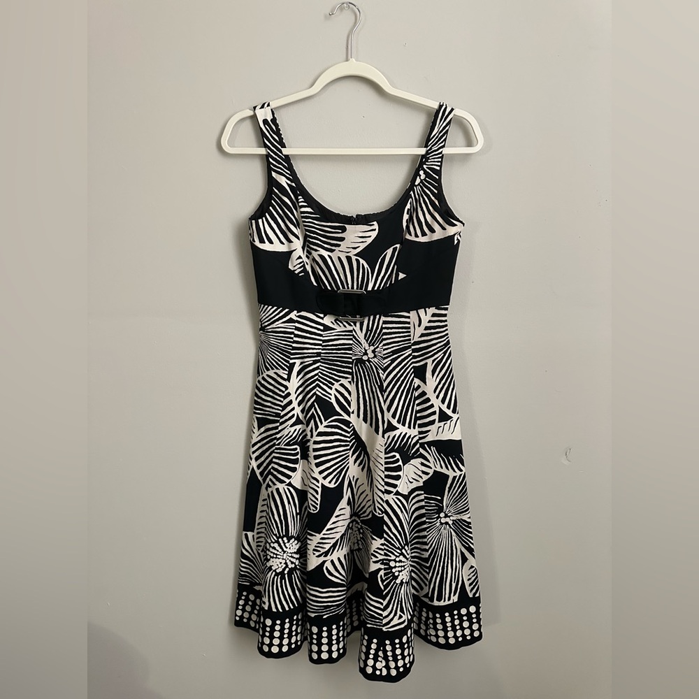 New Directions Black and White Patterned Midi Dress